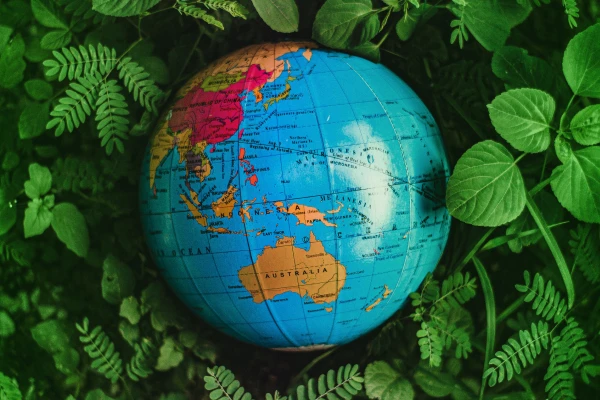 As a professional full-service water treatment chemicals provider, Jinqing Shunye places sustainability at the core of our corporate strategy. We embed green principles across our entire value chain — R&D, manufacturing and service delivery — and partner with global clients to drive sustainable industrial water use.